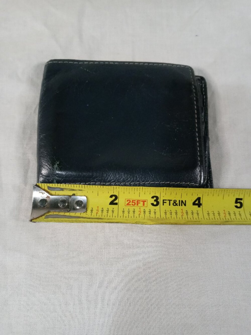 Timberland Men's Dark Green/ Black Small Leather Bi-Fold Wallet in Good Cond